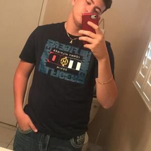 Meet your Posher, Eric